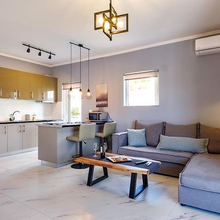 Oreon Suites - Usia นาฟปลิโอ ภายนอก รูปภาพ