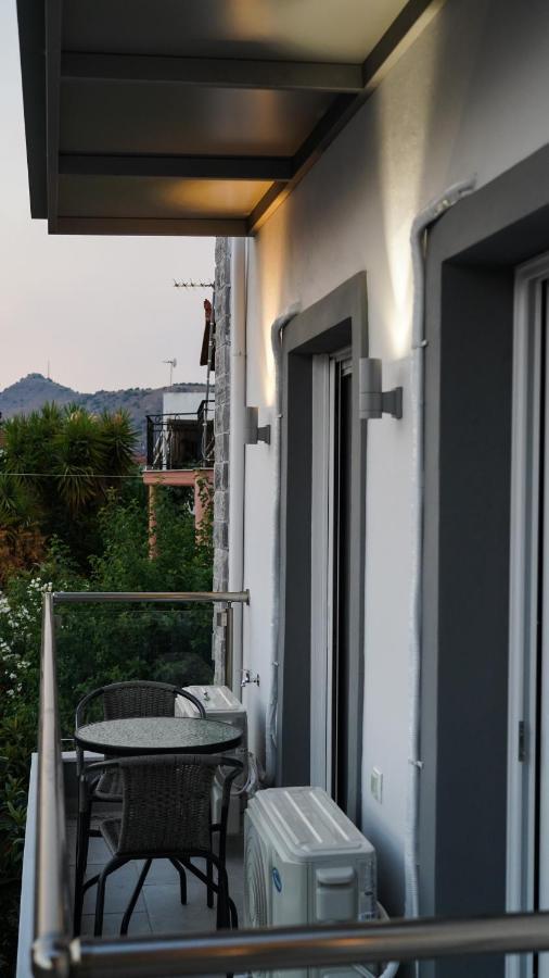 Oreon Suites - Usia นาฟปลิโอ ภายนอก รูปภาพ