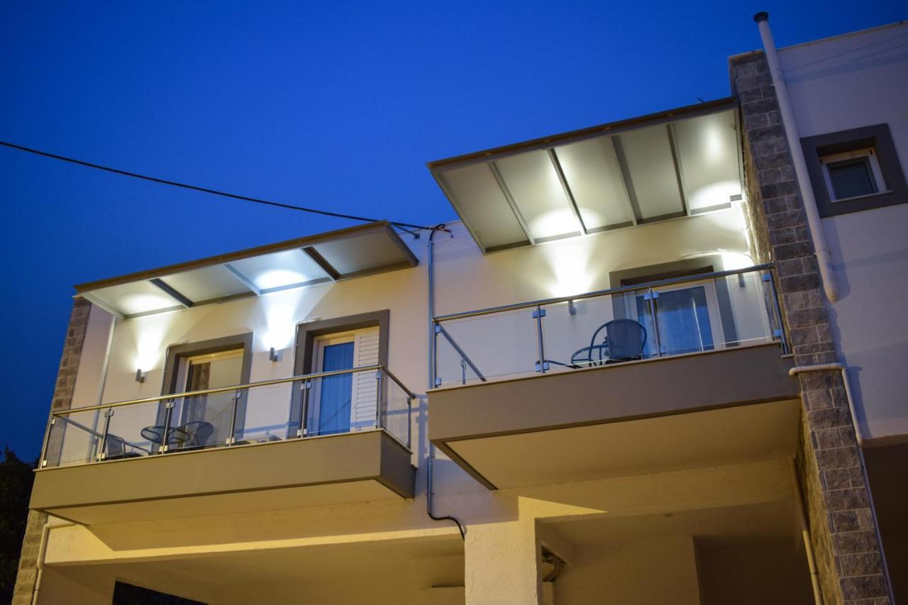 Oreon Suites - Usia นาฟปลิโอ ภายนอก รูปภาพ