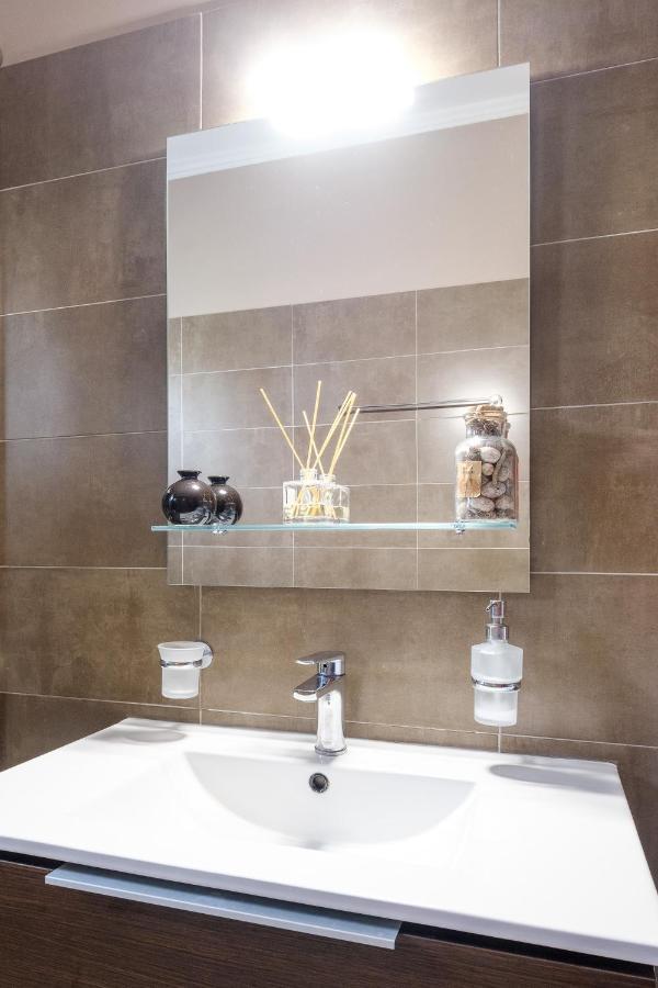 Oreon Suites - Usia นาฟปลิโอ ภายนอก รูปภาพ